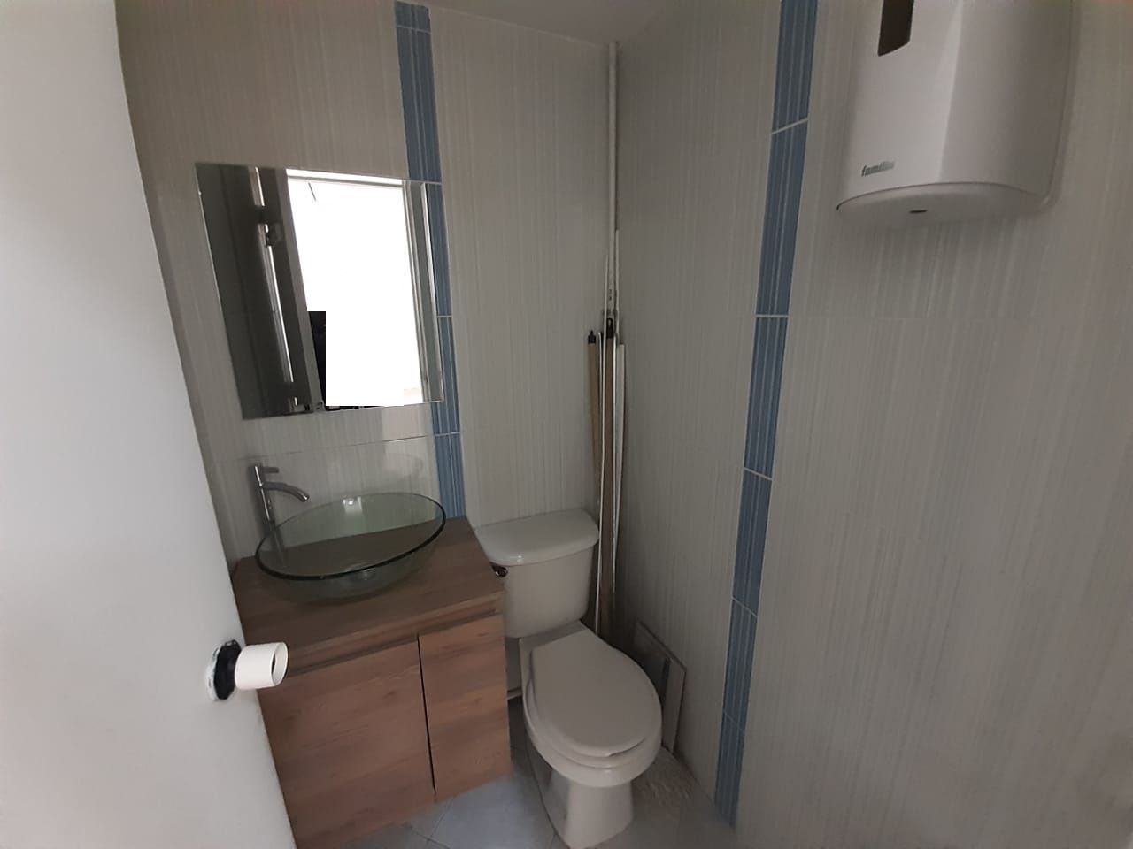Local en arriendo o venta Antioquia Medellín Patio Bonito 33 m2 Habitaciones 0 Baños 1 Garajes 0 Precio venta $370000000 Precio arriendo $3814000