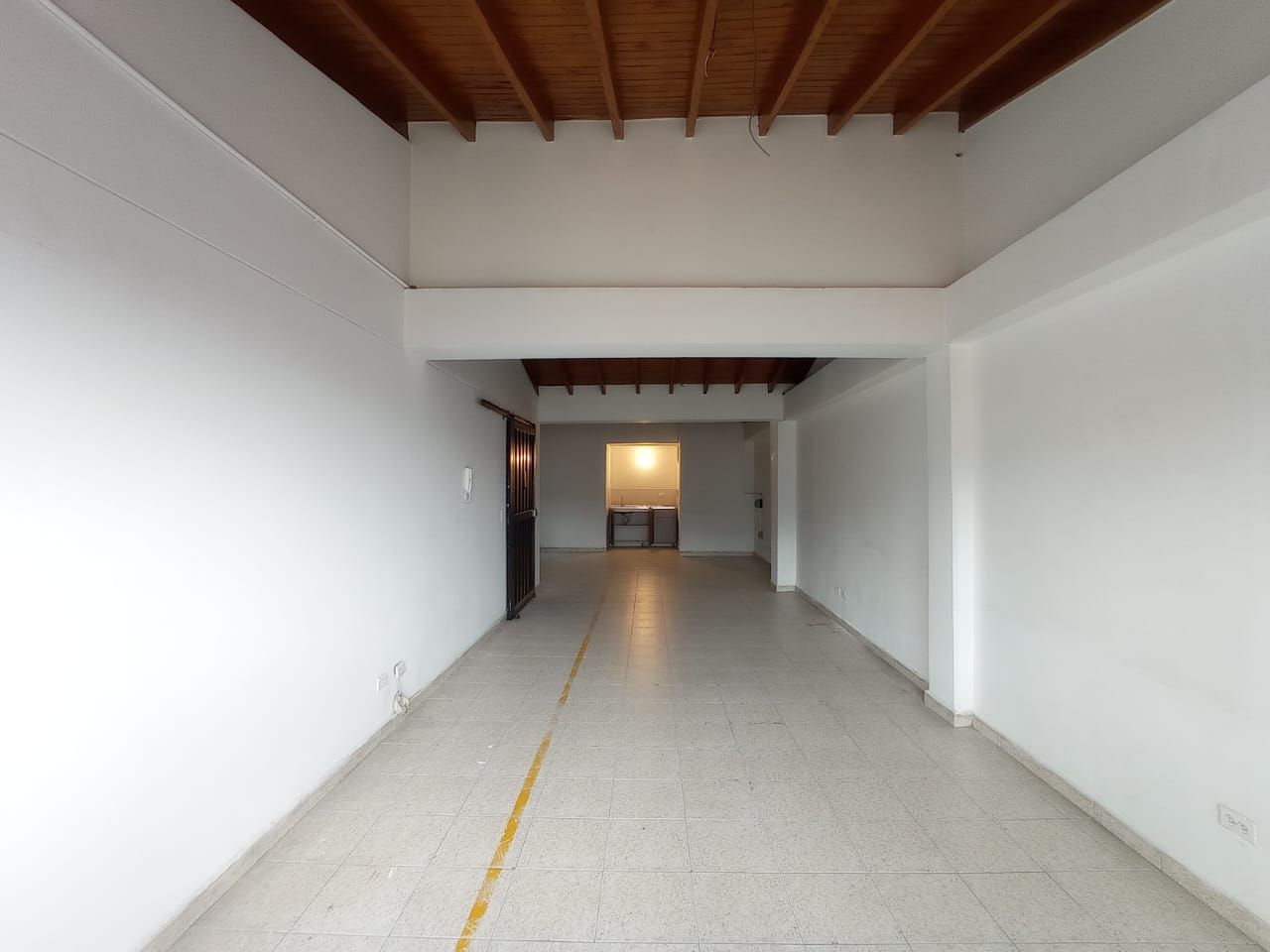 Bodega en arriendo Antioquia Medellín Colombia 60 m2 Habitaciones 0 Baños 1 Garajes 0 Precio $2100000