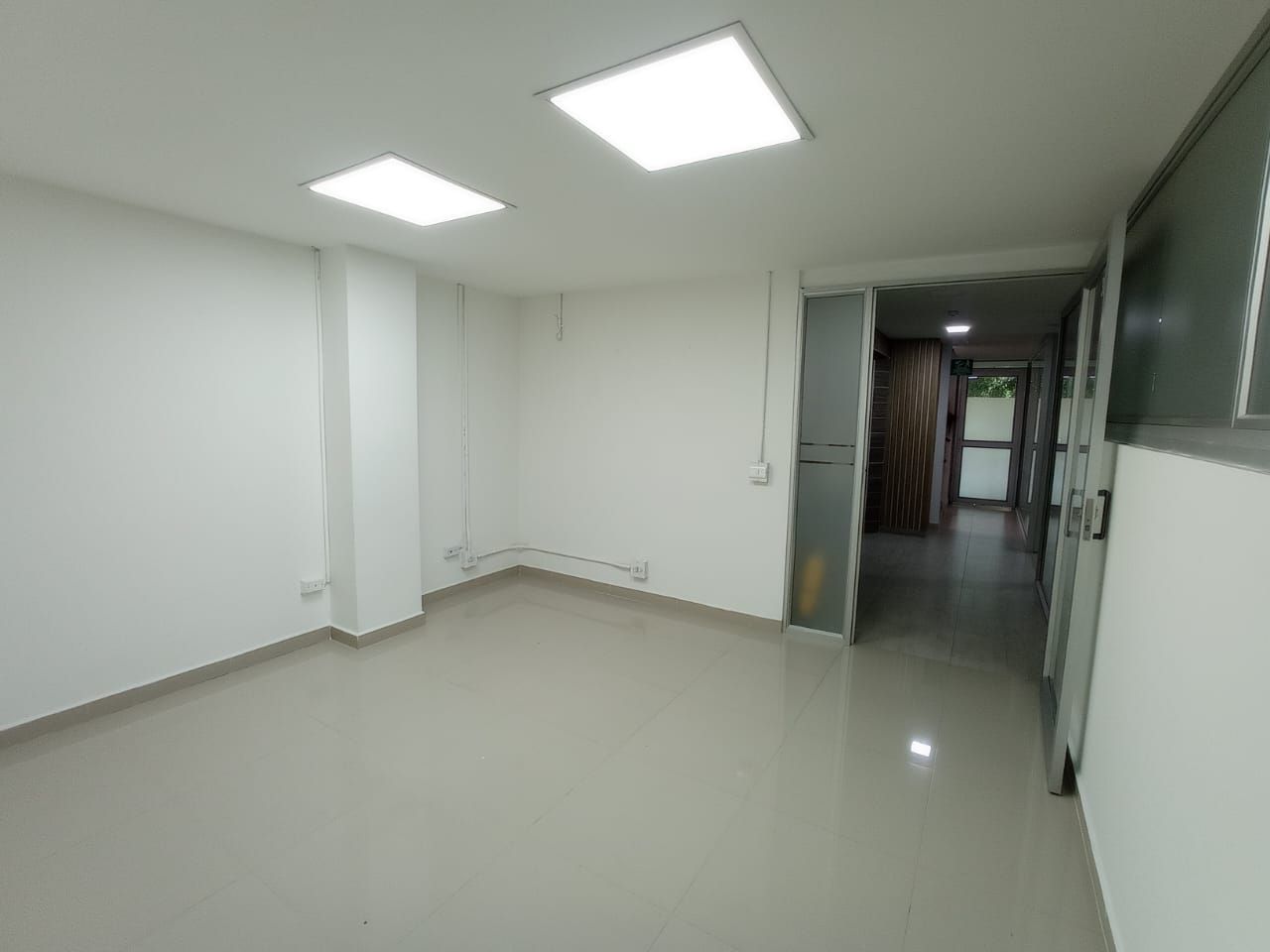 Oficina en arriendo Antioquia Medellín Suramericana 24 m2 Habitaciones 0 Baños 0 Garajes 0 Precio $2750000