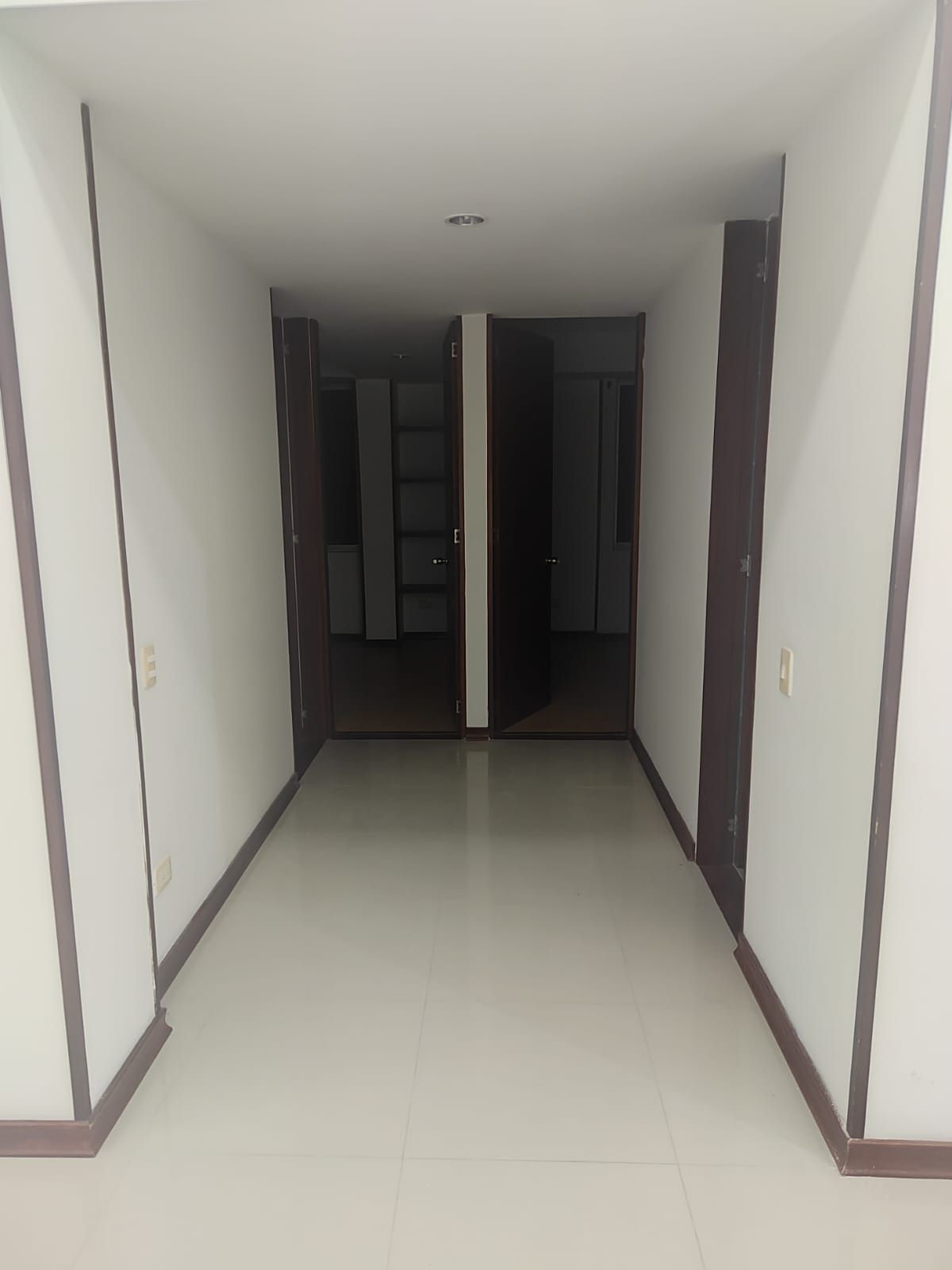Apartamento en venta Tolima Ibagué Ub Torres De Libano 98 m2 Habitaciones 3 Baños 2 Garajes 2 Precio $275000000