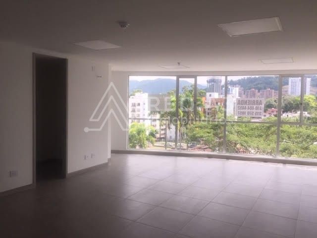 Oficina en arriendo Risaralda Pereira Los Angeles 54 m2 Habitaciones 0 Baños 0 Garajes 2 Precio $2477000