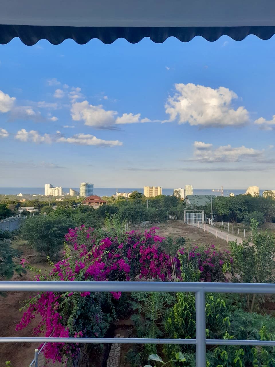 Casa en venta Magdalena Santa Marta Vista Hermosa Sur 210 m2 Habitaciones 4 Baños 6 Garajes 2 Precio $1100000000