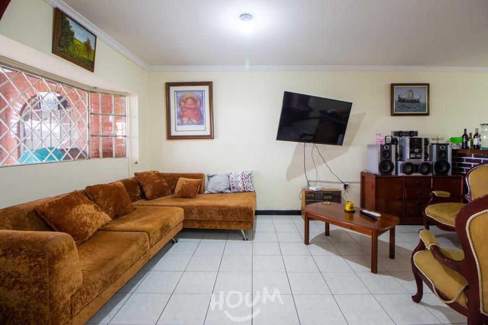 Casa en venta Cundinamarca Bogotá Los Andes 300 m2 Habitaciones 5 Baños 4 Garajes 2 Precio $1100000000