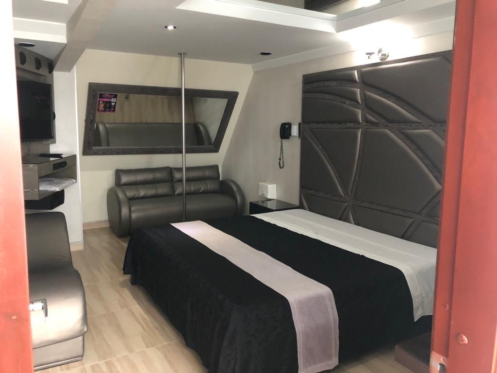 Edificio en venta Cundinamarca Bogotá La Esperanza 1050 m2 Habitaciones 0 Baños 10 Garajes 1 Precio $10000000000