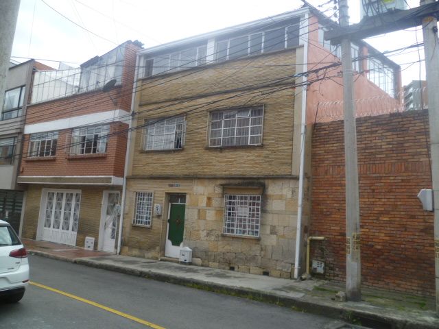 Casa en venta Cundinamarca Bogotá La Patria 299 m2 Habitaciones 11 Baños 8 Garajes 1 Precio $850000000