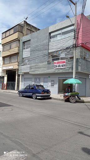 Oficina en arriendo Cundinamarca Bogotá Santa Rosa 32 m2 Habitaciones 0 Baños 0 Garajes 1 Precio $1400000
