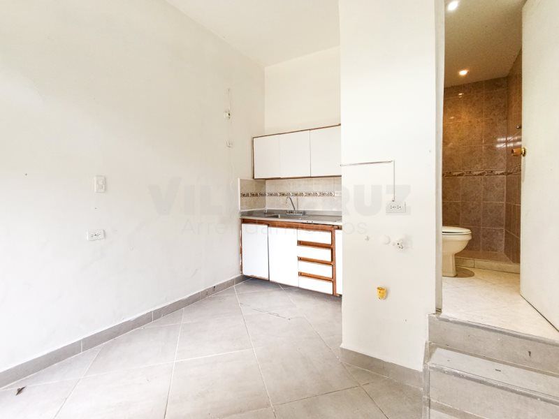 Local en arriendo Antioquia Medellín Naranjal 17 m2 Habitaciones 0 Baños 1 Garajes 0 Precio $1150000