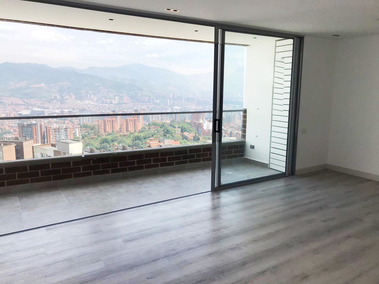 Apartamento en venta Antioquia Envigado La Inmaculada 98 m2 Habitaciones 3 Baños 4 Garajes 3 Precio $950000000