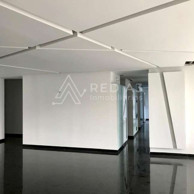 Local en venta Risaralda Pereira Los Alpes 349 m2 Habitaciones 0 Baños 2 Garajes 1 Precio $1500000000