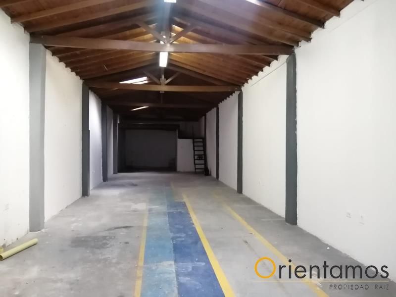 Bodega en arriendo Antioquia Medellín Colombia 136 m2 Habitaciones 0 Baños 2 Garajes 0 Precio $7800000