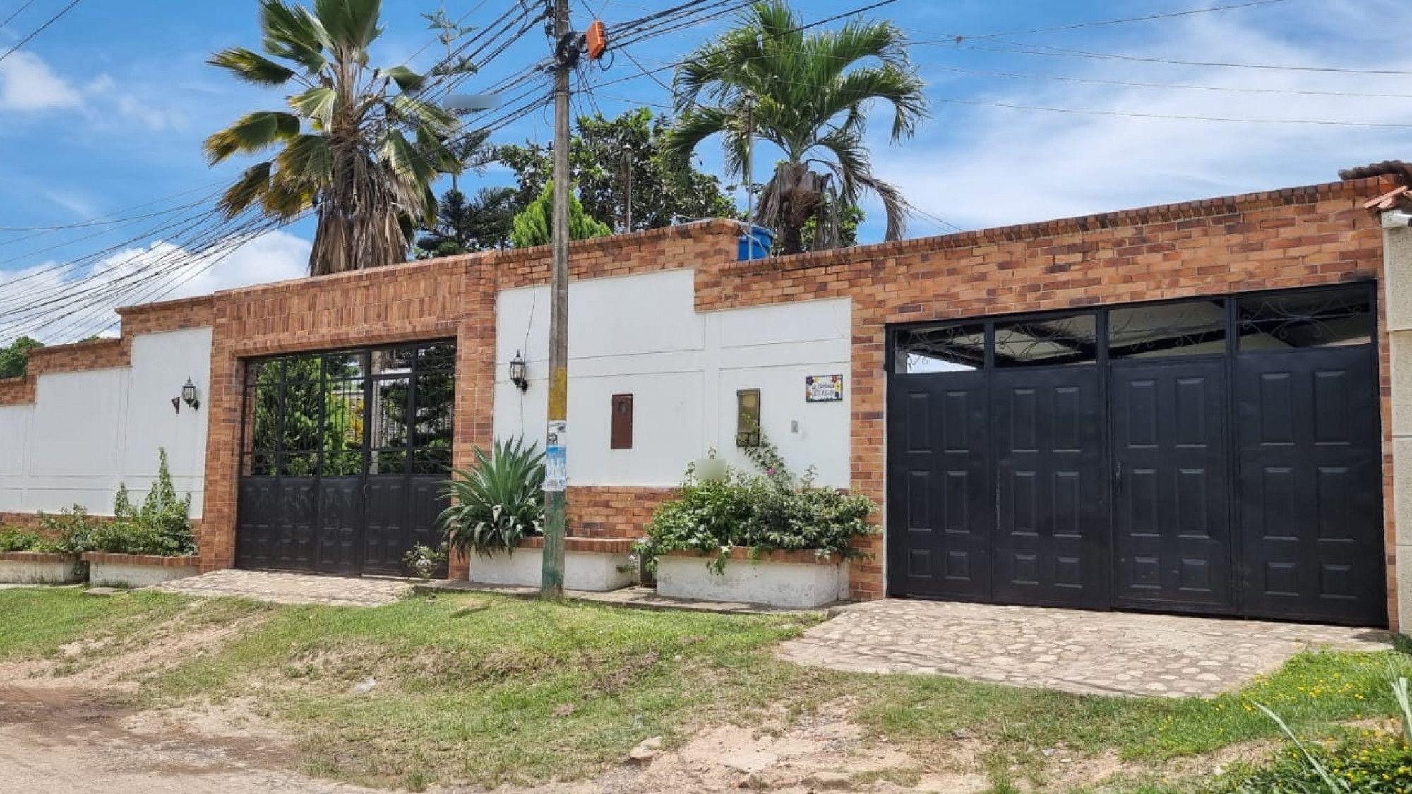 Casa en venta Santander Lebríja Granjas De Campo Alegre 187 m2 Habitaciones 5 Baños 8 Garajes 6 Precio $1200000000