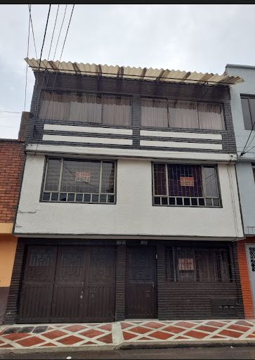 Casa en venta Cundinamarca Bogotá Guadual Fontibon 403 m2 Habitaciones 10 Baños 6 Garajes 1 Precio $670000000