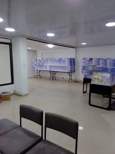 Edificio en arriendo Cundinamarca Bogotá Santa Teresita 650 m2 Habitaciones 13 Baños 4 Garajes 4 Precio $25000000