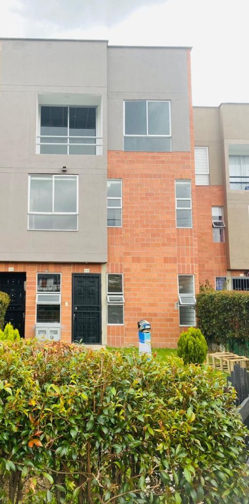 Apartamento en venta Antioquia El Carmen De Viboral San Fernando 90 m2 Habitaciones 4 Baños 4 Garajes 1 Precio $250000000