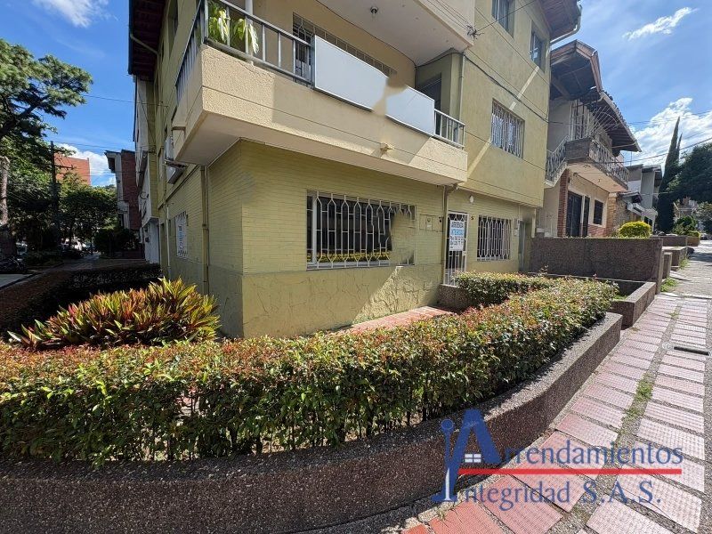 Apartamento en arriendo Antioquia Medellín El Velodromo 87 m2 Habitaciones 3 Baños 2 Garajes 0 Precio $3000000