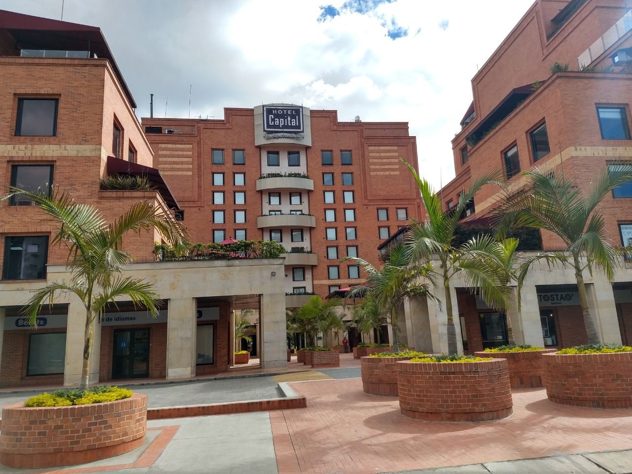 Local en venta Cundinamarca Bogotá La Esperanza Norte 39 m2 Habitaciones 0 Baños 0 Garajes 2 Precio $500000000