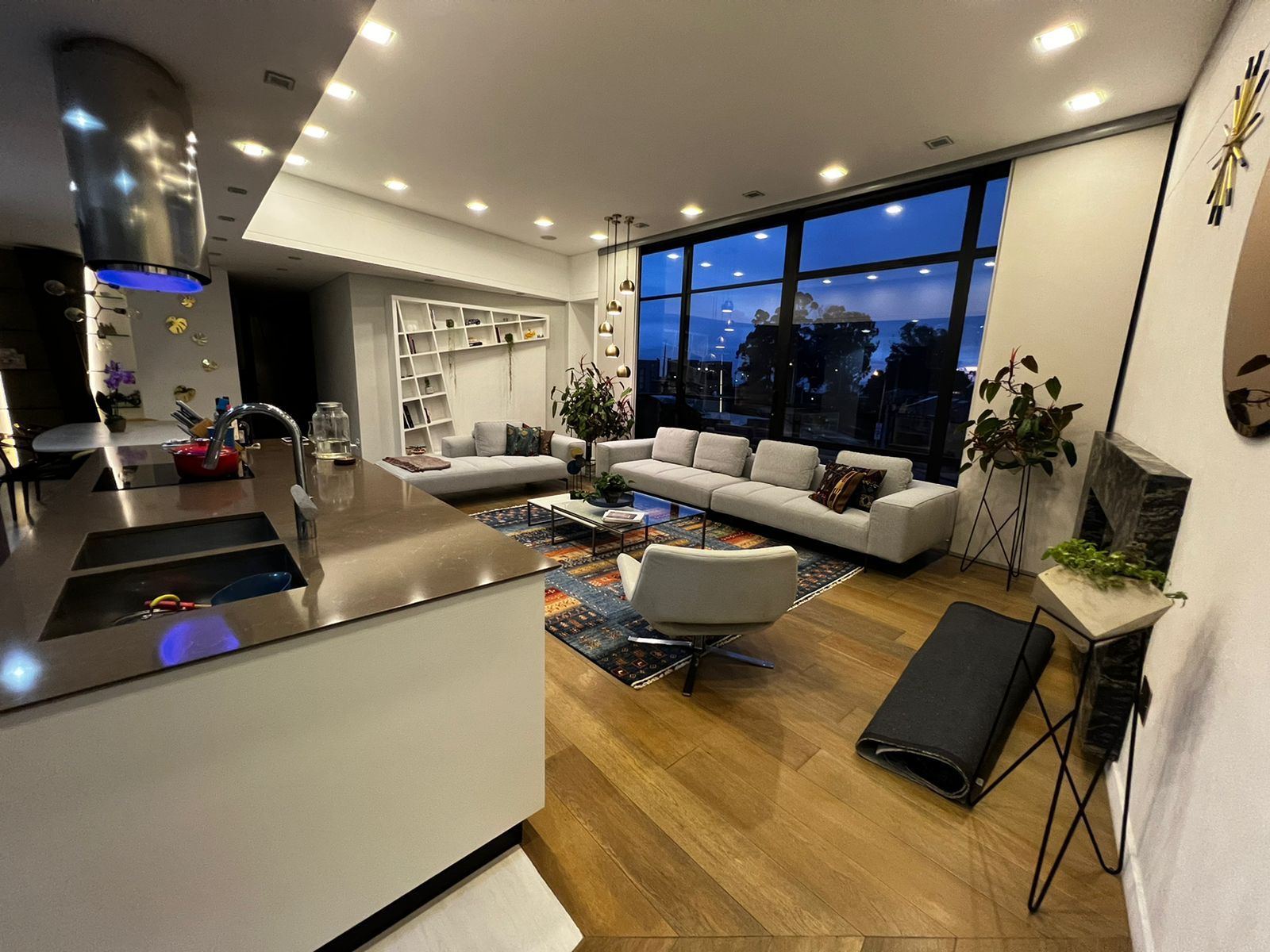 Apartamento en venta Cundinamarca Bogotá Altos De Suba 174 m2 Habitaciones 2 Baños 5 Garajes 4 Precio $1550000000