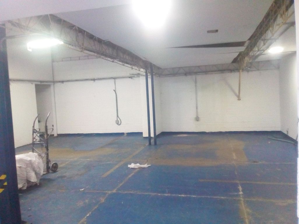 Bodega en arriendo Antioquia Envigado Las Casitas 105 m2 Habitaciones 0 Baños 2 Garajes 3 Precio $5300000