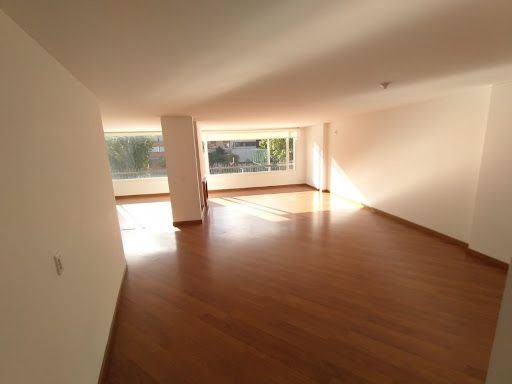 Apartamento en venta Cundinamarca Bogotá San Patricio 132 m2 Habitaciones 3 Baños 4 Garajes 3 Precio $620000000