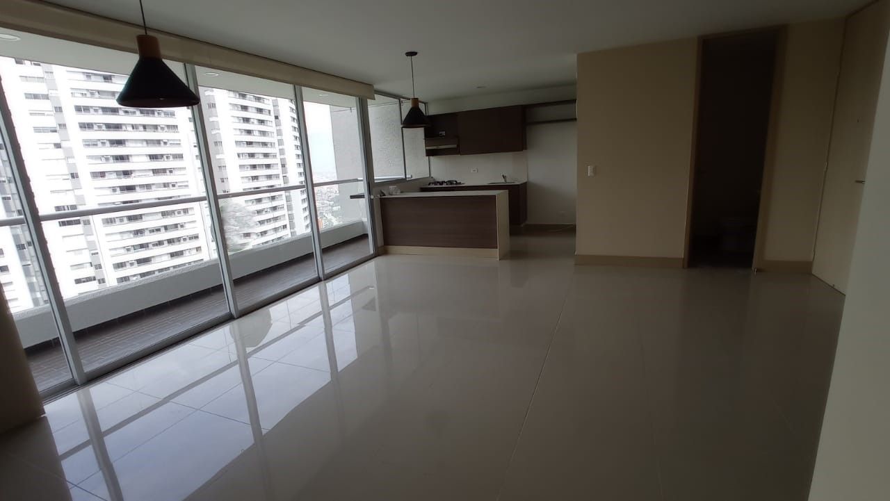 Apartamento en arriendo Antioquia Medellín Asomadera No2 96 m2 Habitaciones 3 Baños 3 Garajes 1 Precio $4500000