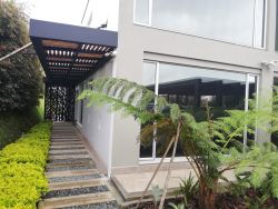 Casa en venta Antioquia El Retiro El Retiro 545 m2 Habitaciones 4 Baños 8 Garajes 4 Precio $1800000000