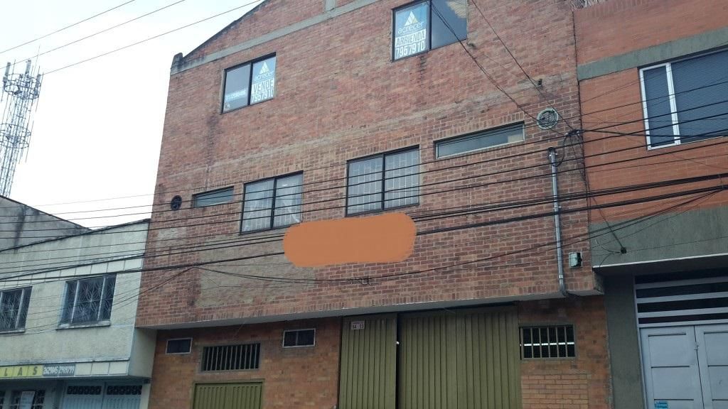 Bodega en venta Cundinamarca Bogotá Salazar Gomez 600 m2 Habitaciones 0 Baños 5 Garajes 0 Precio $1800000000