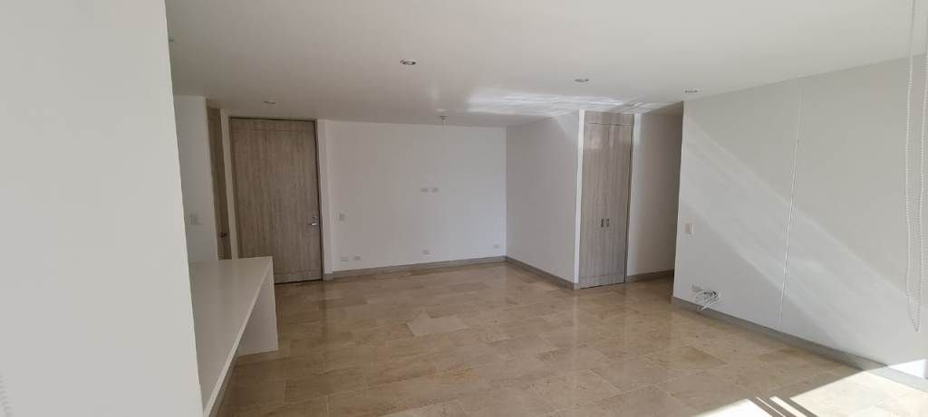 Apartamento en arriendo o venta Antioquia Medellín Villa Carlota 144 m2 Habitaciones 4 Baños 2 Garajes 3 Precio venta $1700000000 Precio arriendo $18000000