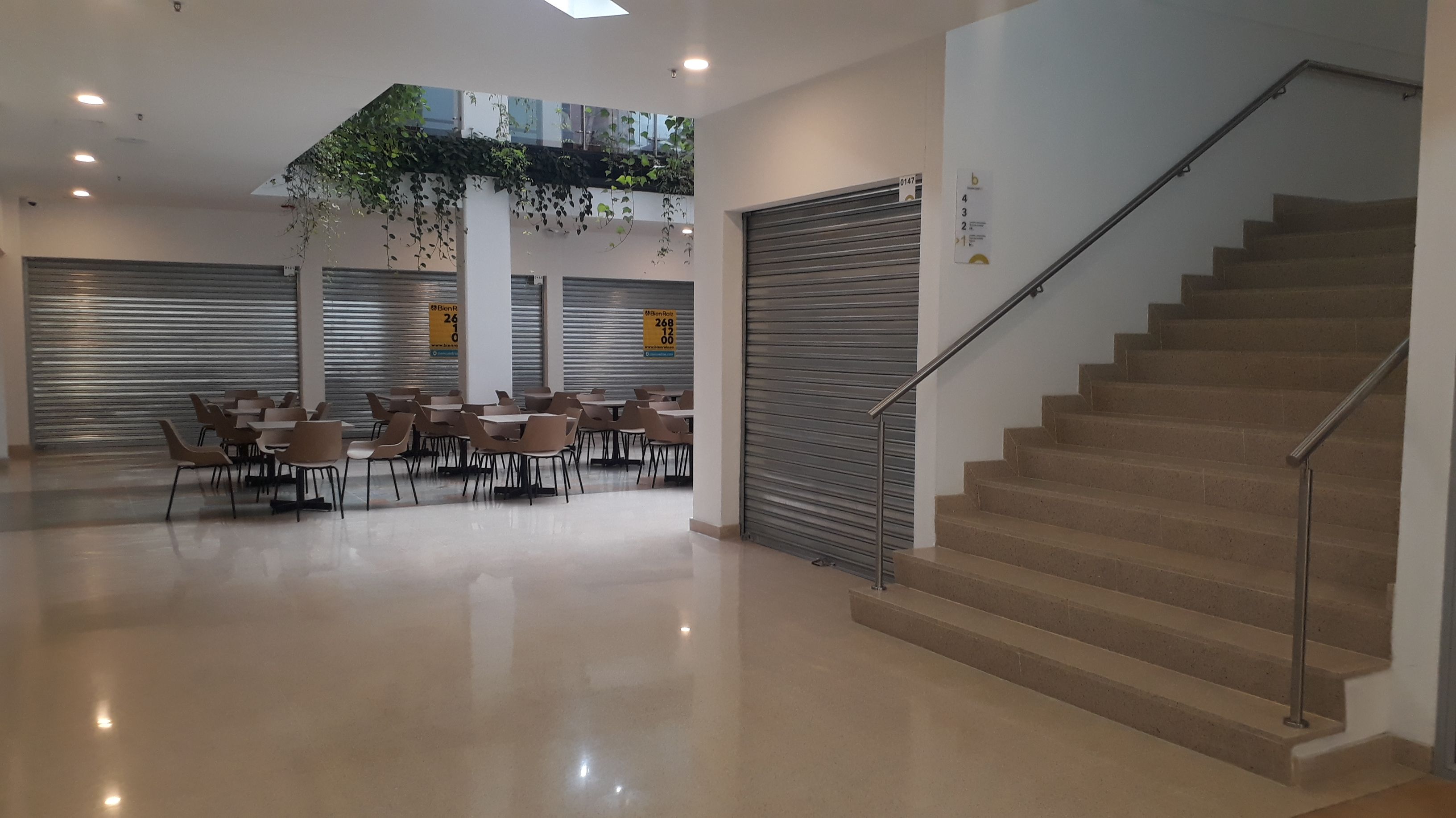 Local en arriendo Antioquia Medellín Boston 10 m2 Habitaciones 0 Baños 0 Garajes 0 Precio $1300000