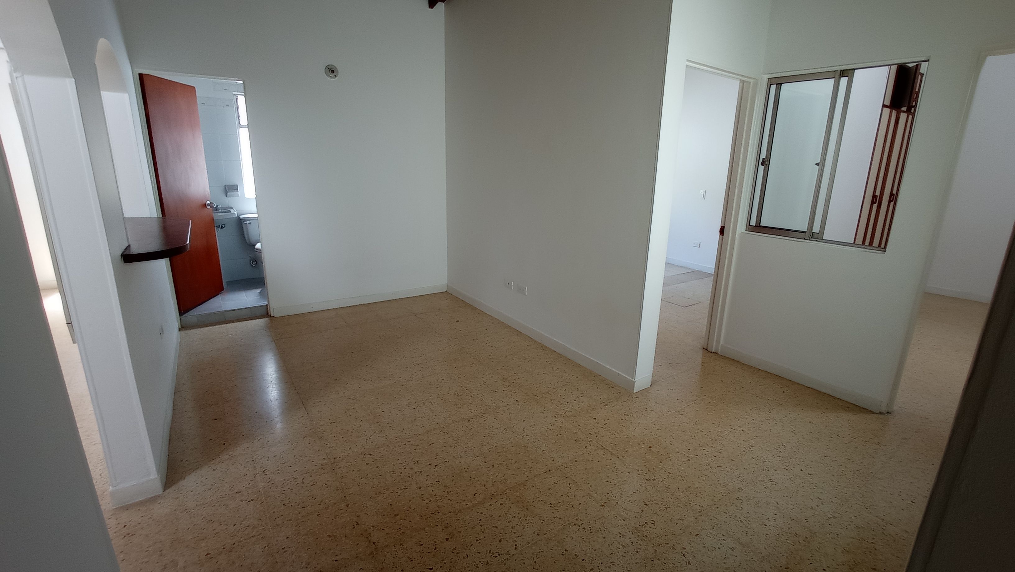 Apartamento en arriendo Antioquia Medellín Astorga 70 m2 Habitaciones 3 Baños 2 Garajes 0 Precio $2800000