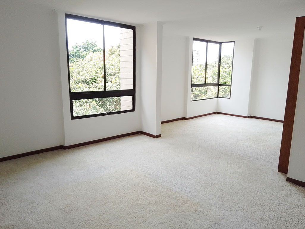 Apartamento en venta Antioquia Medellín Alejandria 193 m2 Habitaciones 3 Baños 6 Garajes 3 Precio $1750000000