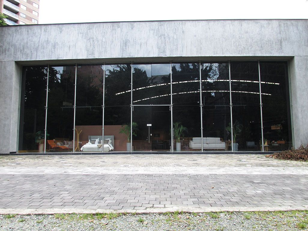 Local en arriendo Antioquia Envigado Bosques De Zúñiga 600 m2 Habitaciones 0 Baños 2 Garajes 1 Precio $35700000