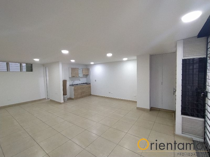 Local en arriendo Antioquia Medellín Rosales 45 m2 Habitaciones 0 Baños 1 Garajes 0 Precio $2000000