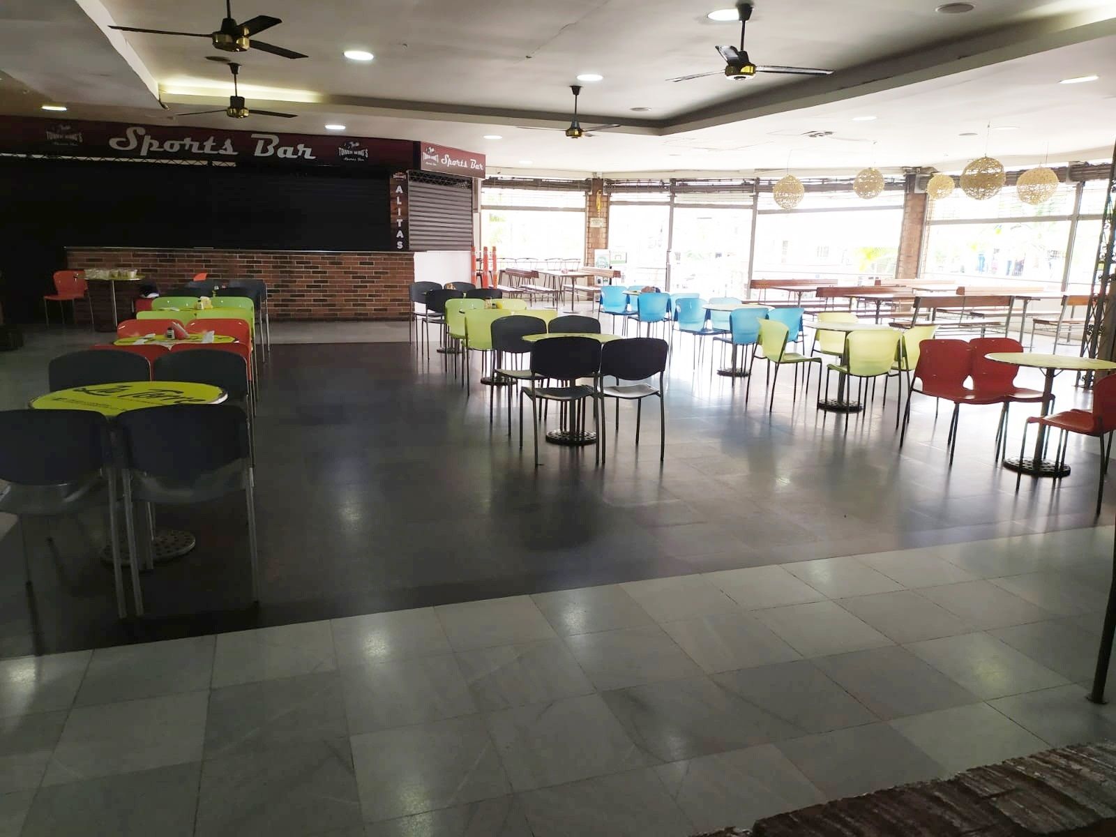 Local en venta Antioquia Itagüí Santa María No 3 11 m2 Habitaciones 0 Baños 10 Garajes 2 Precio $100000000