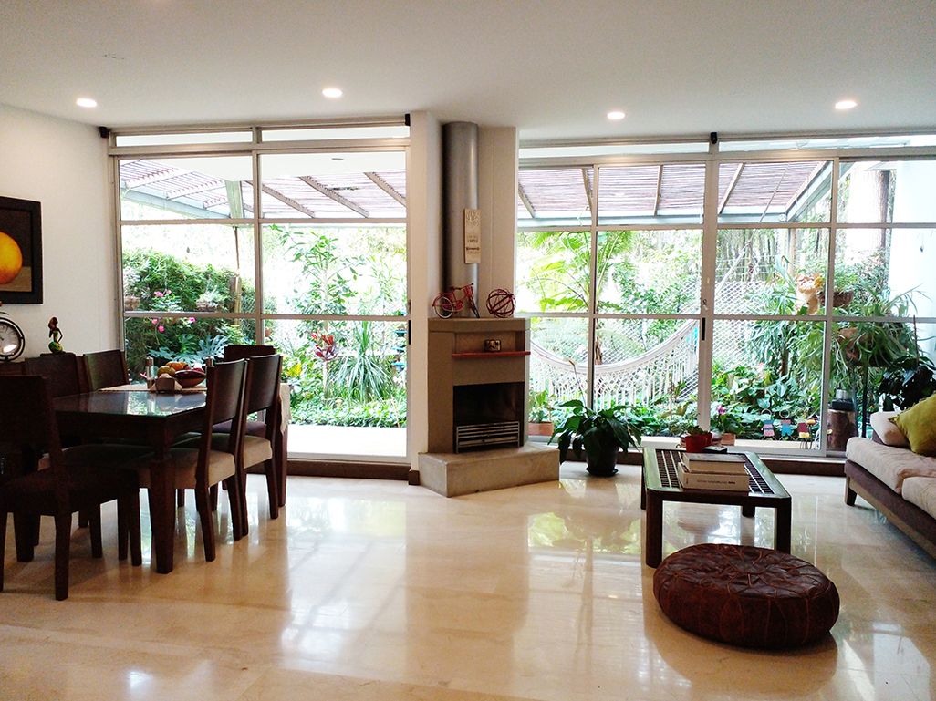 Casa en venta Antioquia Medellín Corazon De Jesus 230 m2 Habitaciones 3 Baños 6 Garajes 3 Precio $1220000000