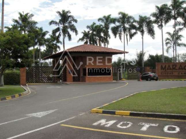 Casa en venta Risaralda Pereira Pereira 250 m2 Habitaciones 3 Baños 4 Garajes 3 Precio $950000000