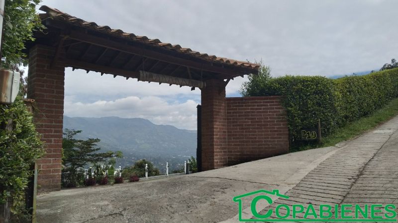 Casa en venta Antioquia Copacabana El Pedregal 520 m2 Habitaciones 7 Baños 19 Garajes 1 Precio $2100000000