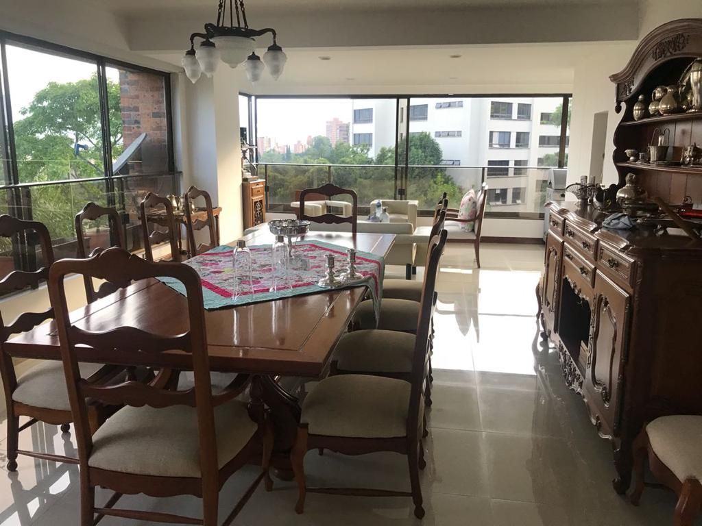 Apartamento en arriendo o venta Antioquia Medellín Corazon De Jesus 363 m2 Habitaciones 5 Baños 8 Garajes 3 Precio venta $1820000000 Precio arriendo $26000000