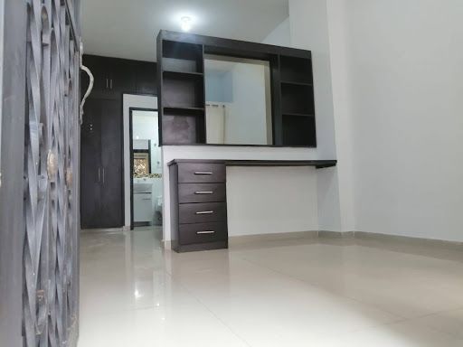 Edificio en venta Valle Del Cauca Cali Santa Mónica 360 m2 Habitaciones 6 Baños 1 Garajes 0 Precio $1350000000