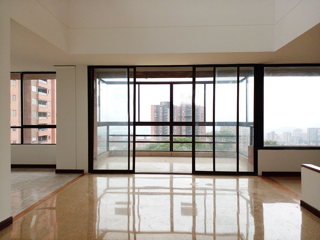 Apartamento en venta Antioquia Medellín Los Balsos No1 150 m2 Habitaciones 3 Baños 4 Garajes 3 Precio $790000000