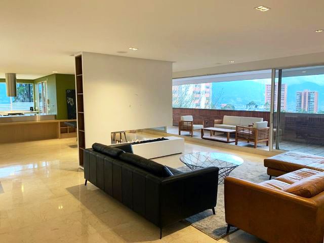 Apartamento en arriendo Antioquia Medellín Los Balsos No1 363 m2 Habitaciones 4 Baños 8 Garajes 5 Precio $35500000