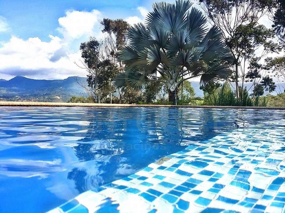 Casa en venta Valle Del Cauca Dagua Dagua 240 m2 Habitaciones 4 Baños 3 Garajes 2 Precio $850000000