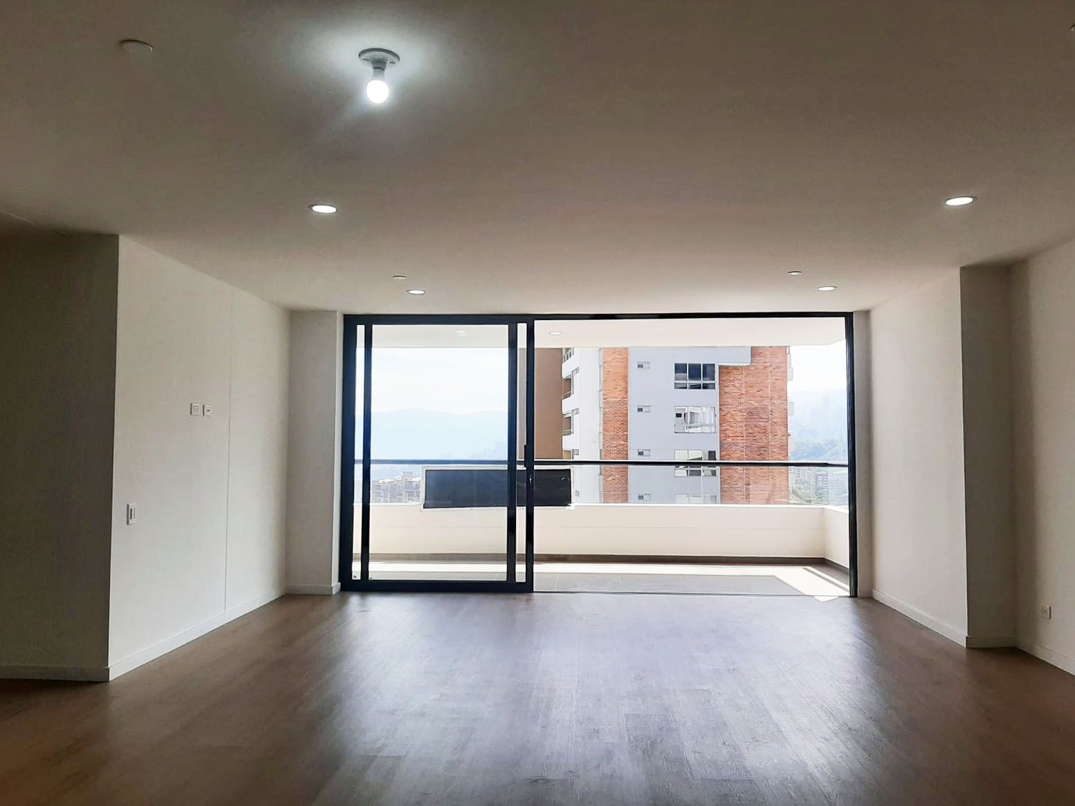 Apartamento en venta Antioquia Envigado Loma De Las Brujas 164 m2 Habitaciones 3 Baños 6 Garajes 3 Precio $980000000