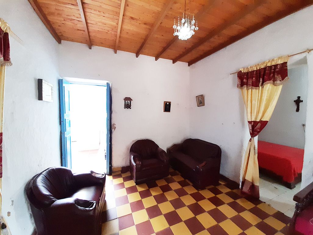 Casa en venta Antioquia Medellín Tenche 200 m2 Habitaciones 3 Baños 0 Garajes 1 Precio $3500000000