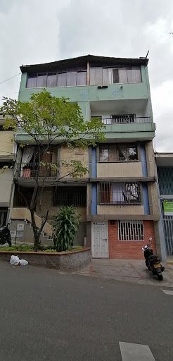 Apartamento en venta Antioquia Medellín San Miguel 131 m2 Habitaciones 3 Baños 4 Garajes 2 Precio $425000000