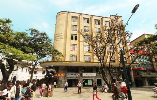 Oficina en venta Antioquia Medellín La Candelaria 52 m2 Habitaciones 0 Baños 10 Garajes 1 Precio $110000000