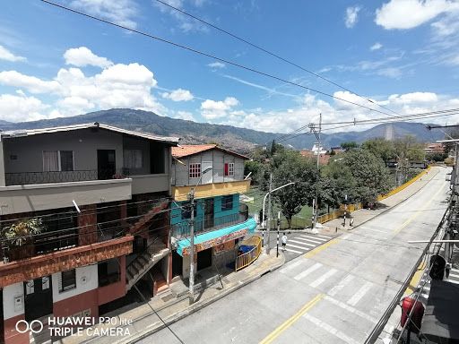 Casa en venta Antioquia Medellín Las Granjas 100 m2 Habitaciones 3 Baños 1 Garajes 0 Precio $290000000