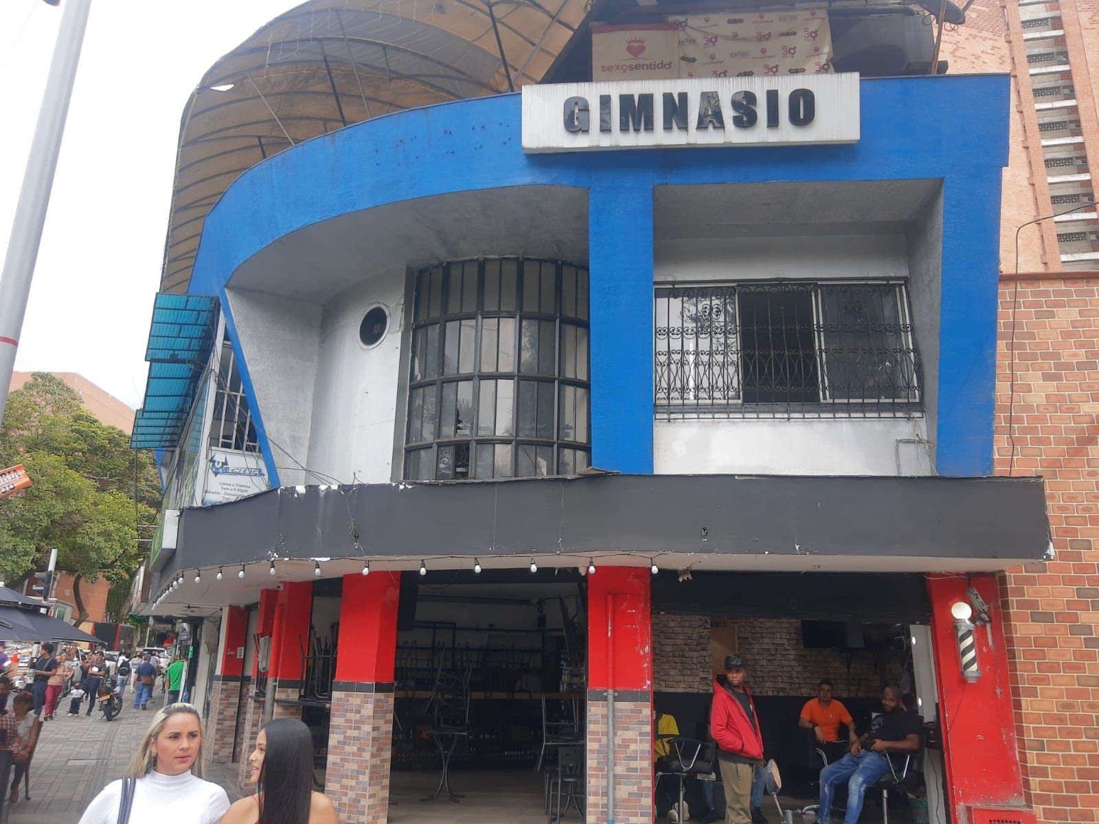 Local en venta Antioquia Medellín Boston 352 m2 Habitaciones 0 Baños 13 Garajes 1 Precio $1500000000