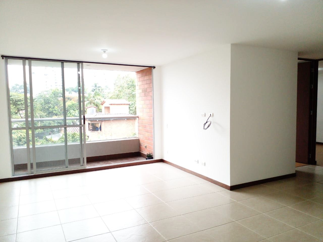 Apartamento en arriendo Antioquia Envigado La Inmaculada 70 m2 Habitaciones 2 Baños 2 Garajes 3 Precio $2700000