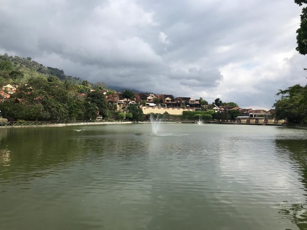 Casa en venta Santander Bucaramanga Lagos Del Cacique 300 m2 Habitaciones 5 Baños 13 Garajes 3 Precio $2500000000