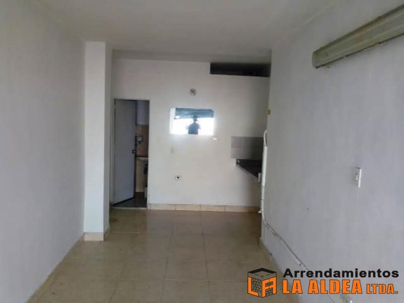 Local en arriendo Antioquia Itagüí La Gloria 28 m2 Habitaciones 0 Baños 0 Garajes 1 Precio $1300000